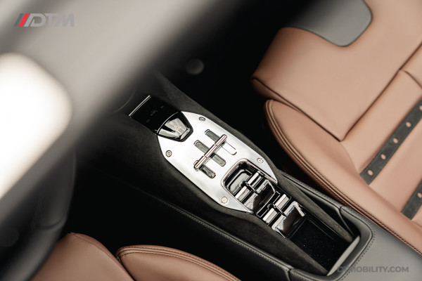 Ferrari SF90 Spider 4.0 V8 | Blu Pozzi | Daytona Seats Cioccolato |