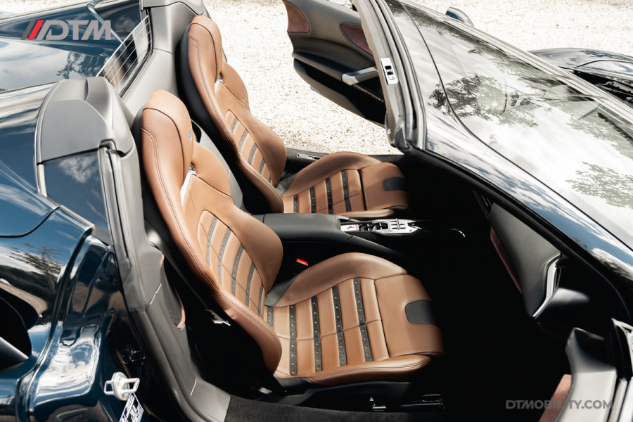 Ferrari SF90 Spider 4.0 V8 | Blu Pozzi | Daytona Seats Cioccolato |