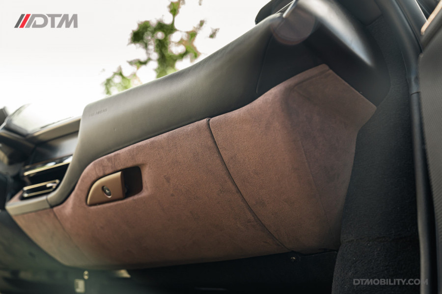 Ferrari SF90 Spider 4.0 V8 | Blu Pozzi | Daytona Seats Cioccolato |