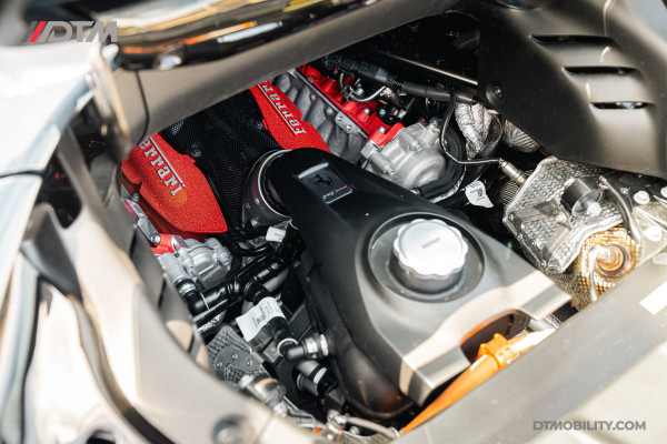 Ferrari SF90 Spider 4.0 V8 | Blu Pozzi | Daytona Seats Cioccolato |