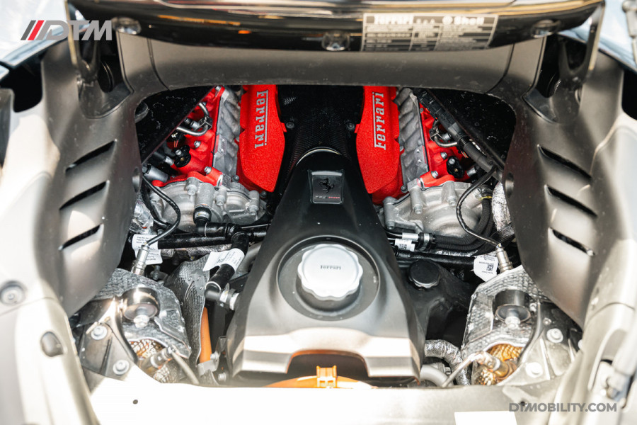 Ferrari SF90 Spider 4.0 V8 | Blu Pozzi | Daytona Seats Cioccolato |