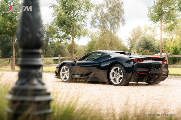 Ferrari SF90 Spider 4.0 V8 | Blu Pozzi | Daytona Seats Cioccolato |