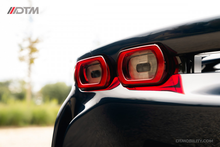 Ferrari SF90 Spider 4.0 V8 | Blu Pozzi | Daytona Seats Cioccolato |