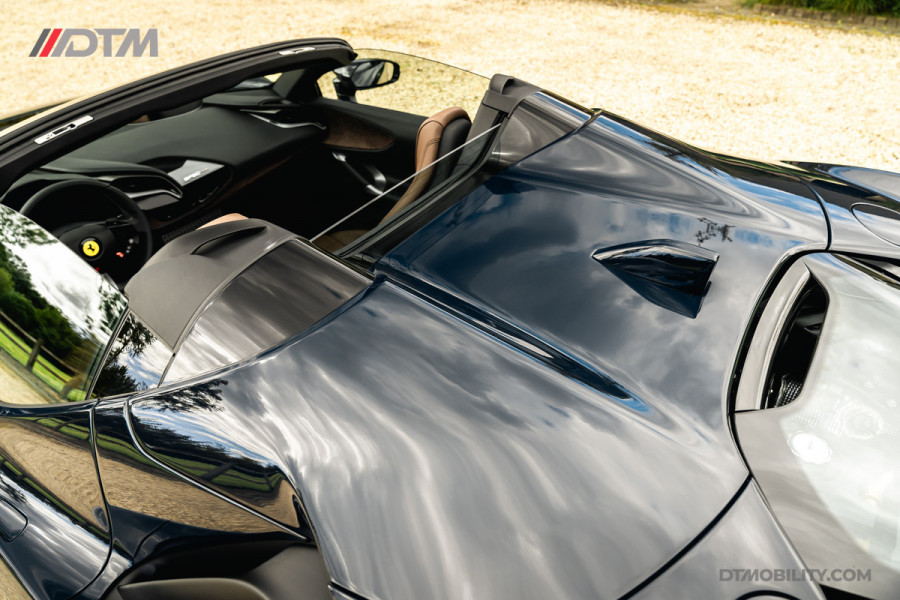 Ferrari SF90 Spider 4.0 V8 | Blu Pozzi | Daytona Seats Cioccolato |