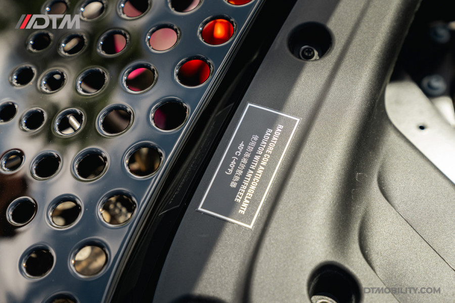 Ferrari SF90 Spider 4.0 V8 | Blu Pozzi | Daytona Seats Cioccolato |