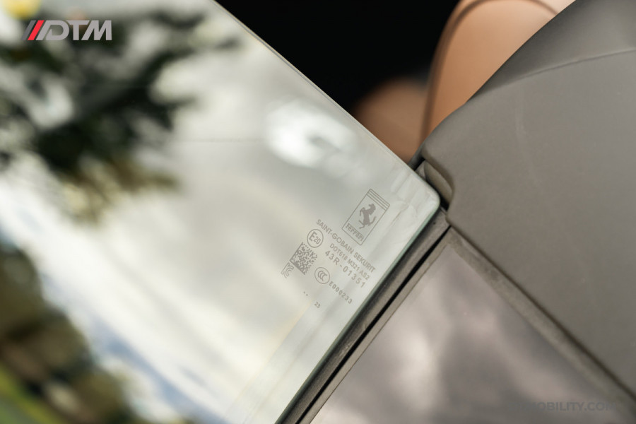 Ferrari SF90 Spider 4.0 V8 | Blu Pozzi | Daytona Seats Cioccolato |