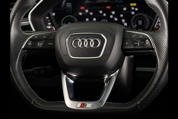 Audi Q3 Sportback 45 TFSI e S Edition 245 pk S-tronic | Navigatie | Panoramadak | Parkeersensoren | Adaptieve cruise control | S-Line