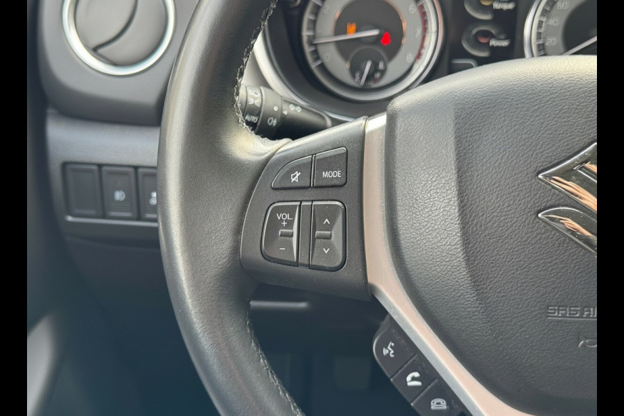 Suzuki Vitara 1.4 Boosterjet Smart Hybrid Select | Eerste eigenaar, Trekhaak, Stoelverwarming, Dodehoekdetectie, Bi-Tone, 1.500KG Trekgewicht