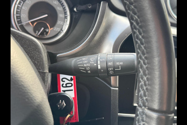 Suzuki Vitara 1.4 Boosterjet Smart Hybrid Select | Eerste eigenaar, Trekhaak, Stoelverwarming, Dodehoekdetectie, Bi-Tone, 1.500KG Trekgewicht