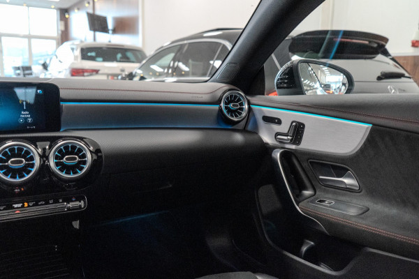 Mercedes-Benz CLA-Klasse 250 e AMG Business Solution Pano|Memory|Camera|Sfeerverlichting