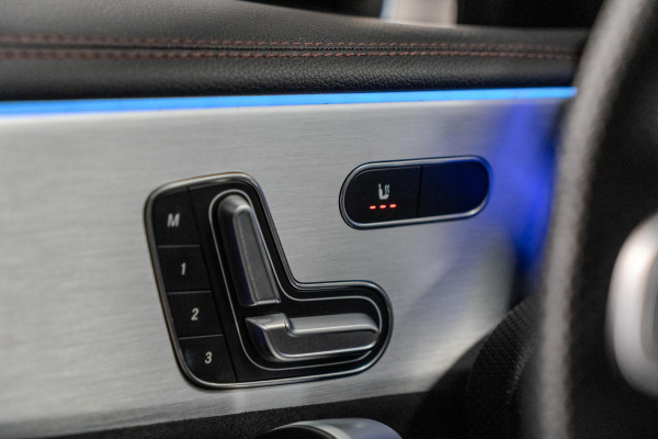 Mercedes-Benz CLA-Klasse 250 e AMG Business Solution Pano|Memory|Camera|Sfeerverlichting
