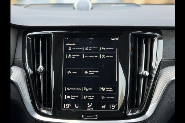 Volvo V60 2.0 T6 AWD Inscription Polestar |Full option| Pano|B&W|StoelVentilatie|PilotAssist|Trekhaak