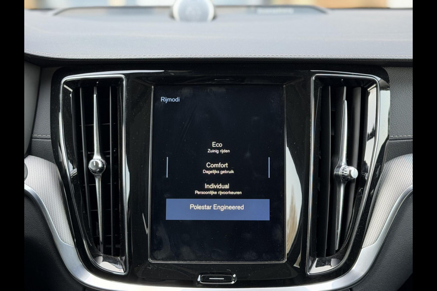 Volvo V60 2.0 T6 AWD Inscription Polestar |Full option| Pano|B&W|StoelVentilatie|PilotAssist|Trekhaak