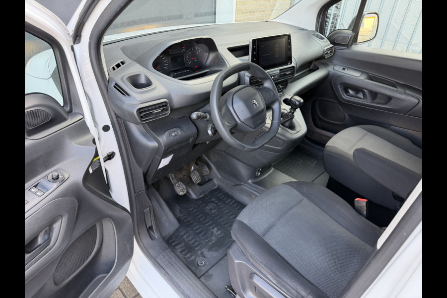 Peugeot Partner 1.2 PureTech Premium CarPlay/cruise control/navigatie systeem