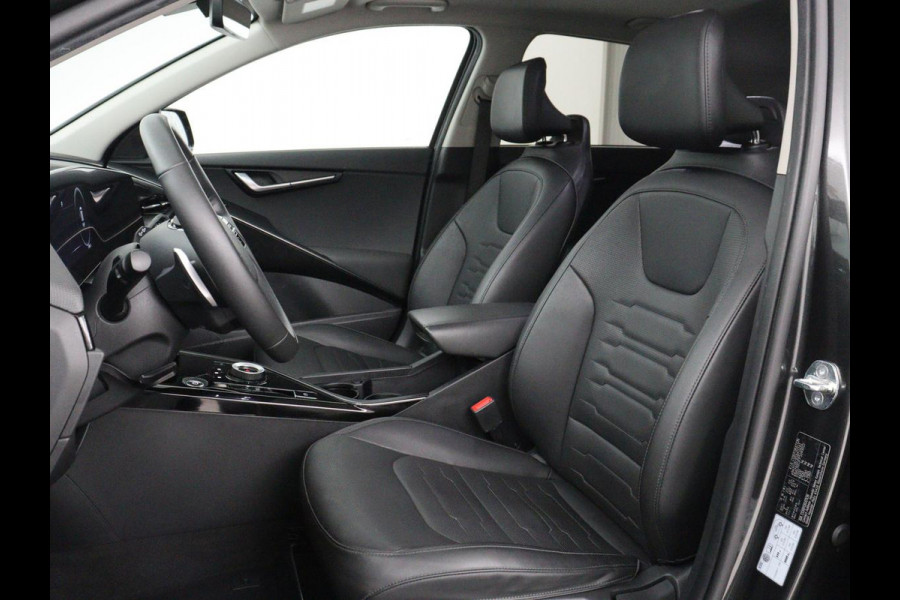 Kia Niro EV DynamicPlusLine 64.8 kWh | SOH 100% | Schuifdak | Leder | Stoelverwarming | Adaptive cruise | Camera | Carplay | Dodehoek detectie | Naviagtie | Harman/Kardon