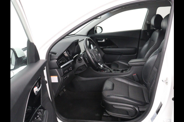 Kia Niro 1.6 GDi PHEV DynamicLine | Trekhaak | Adaptive cruise | Half leder | Camera | Carplay | Navigatie | Climate control | Bluetooth | Parkeerhulp