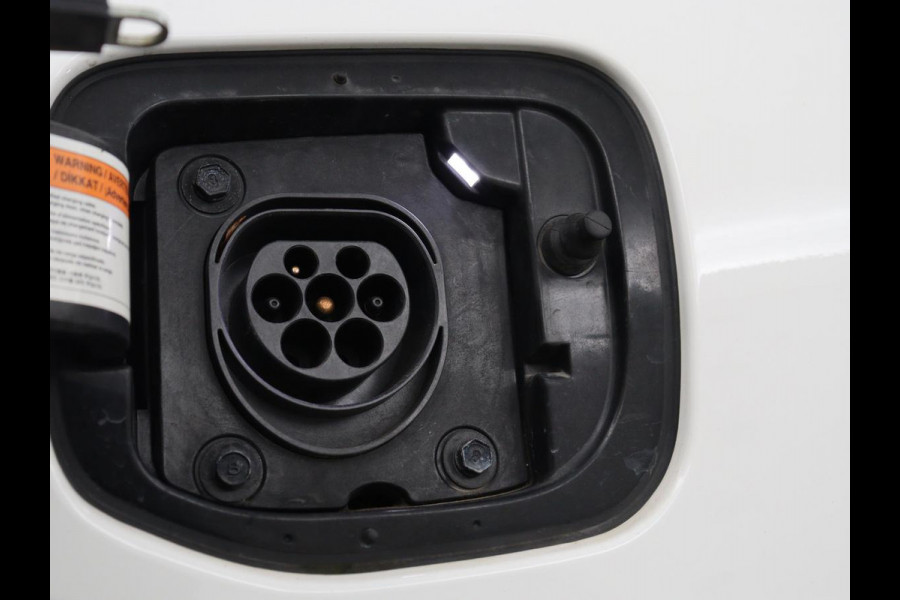 Kia Niro 1.6 GDi PHEV DynamicLine | Trekhaak | Adaptive cruise | Half leder | Camera | Carplay | Navigatie | Climate control | Bluetooth | Parkeerhulp