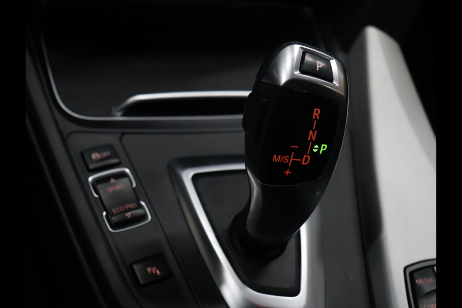 BMW 4 Serie Gran Coupé 420i Corporate Lease Executive [CRUISE CONTROL, BLUETOOTH TELEFOON, PDC V+A, BMW LED, ELEKTRISCHE ACHTERKLEP, NIEUWSTAAT]