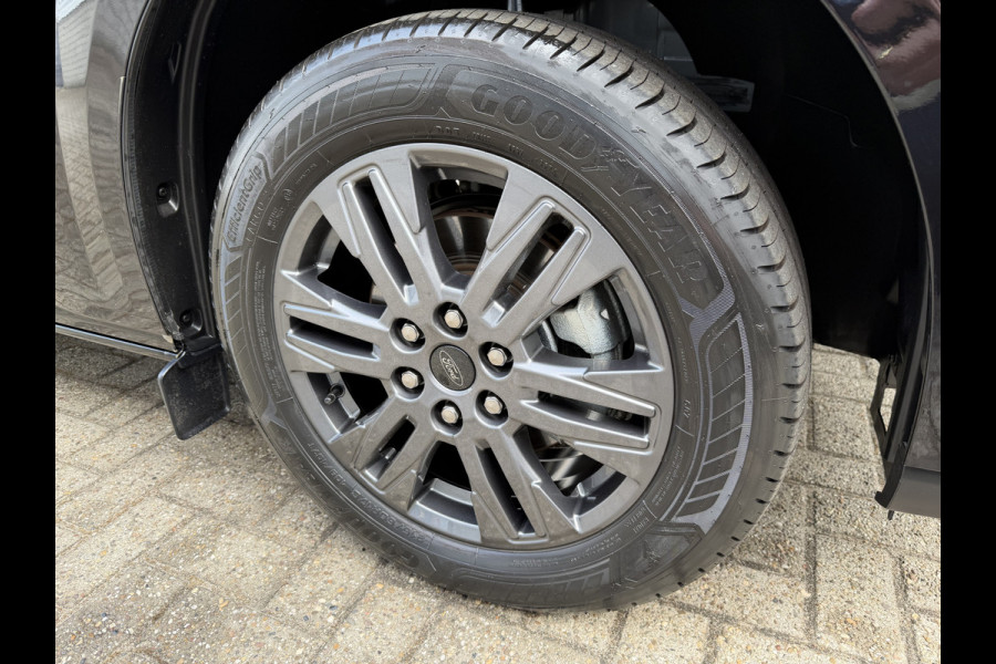 Ford Transit Custom 320 2.0 TDCI L2H1 Trend originele DC 5 persoons / vaste prijs rijklaar € 40.950 ex btw / NIEUW bpm vrij / euro 6 / dubbele schuifdeur / zwart metallic / lichtmetalen velgen !