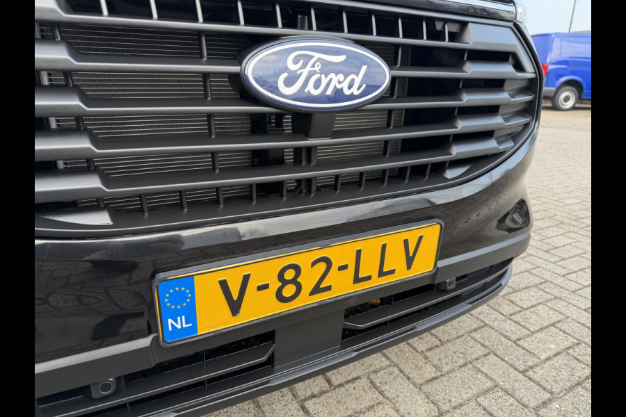 Ford Transit Custom 320 2.0 TDCI L2H1 Trend originele DC 5 persoons / vaste prijs rijklaar € 40.950 ex btw / NIEUW bpm vrij / euro 6 / dubbele schuifdeur / zwart metallic / lichtmetalen velgen !