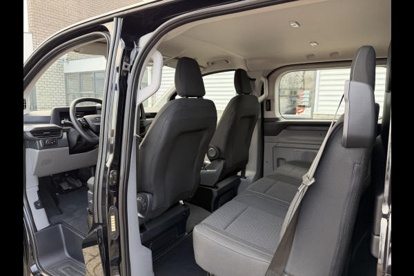 Ford Transit Custom 320 2.0 TDCI L2H1 Trend originele DC 5 persoons / vaste prijs rijklaar € 40.950 ex btw / NIEUW bpm vrij / euro 6 / dubbele schuifdeur / zwart metallic / lichtmetalen velgen !