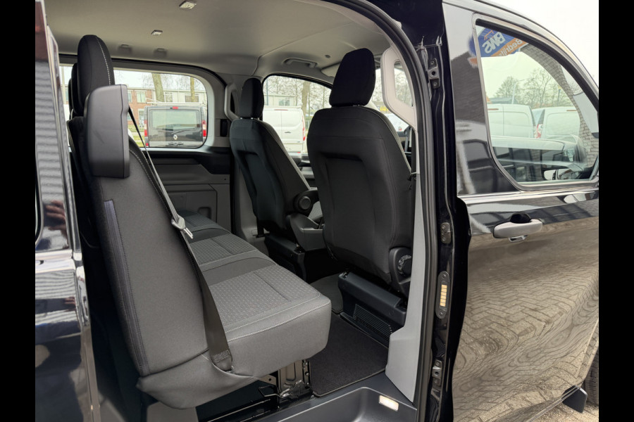 Ford Transit Custom 320 2.0 TDCI L2H1 Trend originele DC 5 persoons / vaste prijs rijklaar € 40.950 ex btw / NIEUW bpm vrij / euro 6 / dubbele schuifdeur / zwart metallic / lichtmetalen velgen !