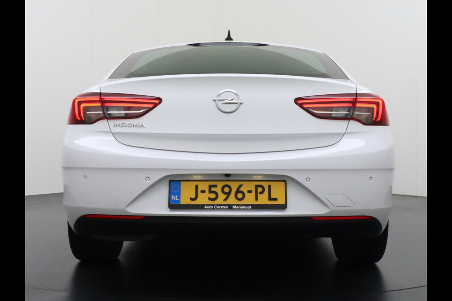 Opel Insignia Grand Sport 1.5T 165PK 5Drs Executive Leer AGR-Comfort Stoelen Camera Trekhaak Navi Apple Carplay Android Pdc LED Ecc Cruise Con Comfort Stoelen Regen-Lichtsensor Sensor dodehoek Verkeersherkenning Rijstrooksensor 1e Eigenaar Origineel Nederlandse Auto