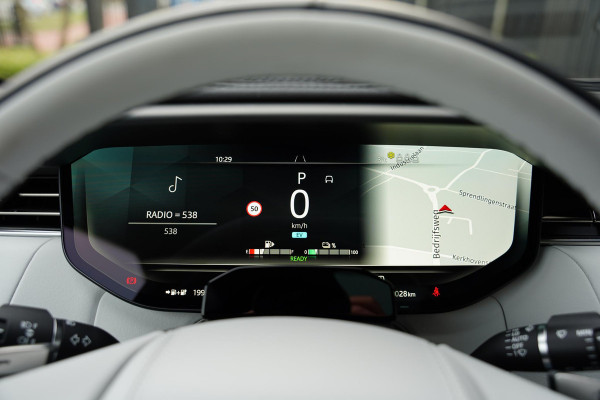 Land Rover Range Rover Sport P460 E Dynamic HSE Light Cloud Leder / Panoramadak / Meridian