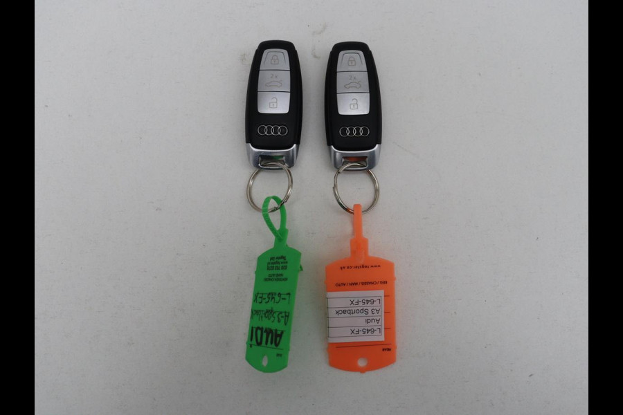 Audi A3 30 TFSI Business edition | Sportstoelen | Trekhaak | Carplay | 17'' | Navigatie | Virtual Cockpit | Full LED | Climate control | Parkeerhulp | Bluetooth | Cruise control