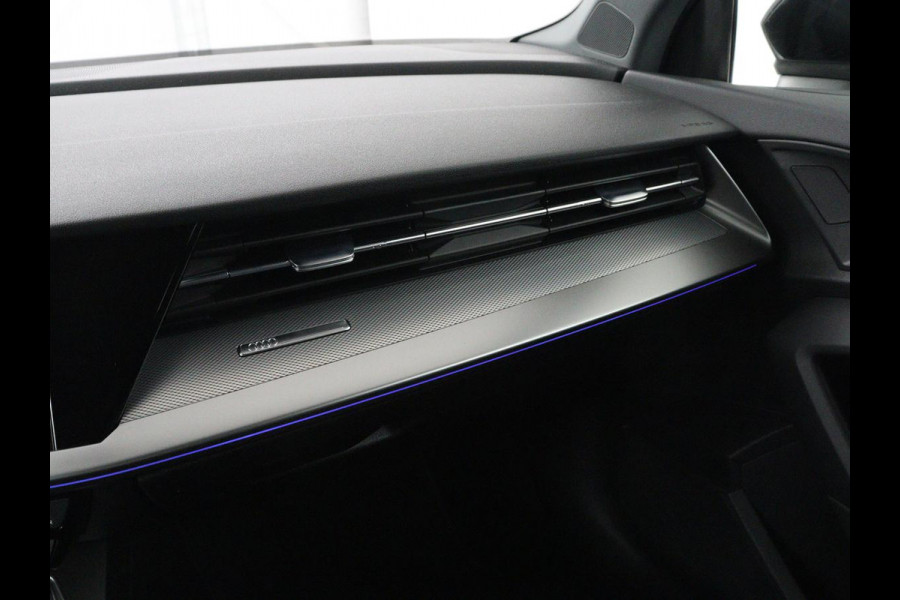Audi A3 30 TFSI Business edition | Sportstoelen | Trekhaak | Carplay | 17'' | Navigatie | Virtual Cockpit | Full LED | Climate control | Parkeerhulp | Bluetooth | Cruise control
