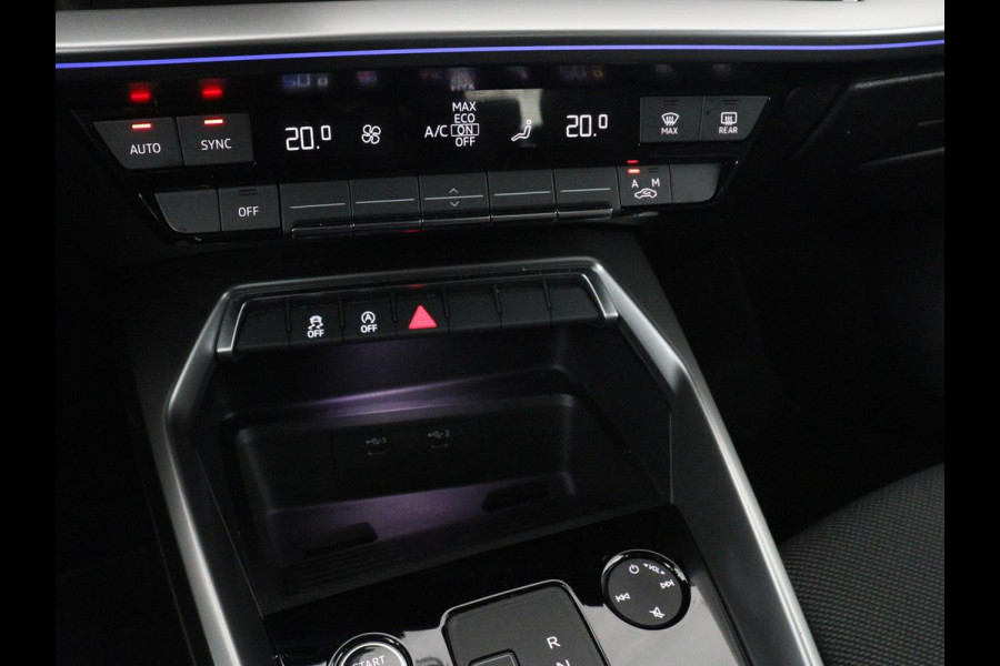 Audi A3 30 TFSI Business edition | Sportstoelen | Trekhaak | Carplay | 17'' | Navigatie | Virtual Cockpit | Full LED | Climate control | Parkeerhulp | Bluetooth | Cruise control