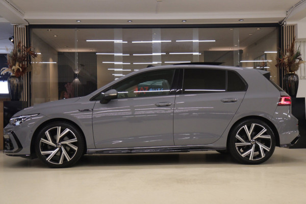 Volkswagen Golf 1.5 eTSI R-Line Pano/HUD/H&K/CAM/BLINDESPOT/BOMVOL
