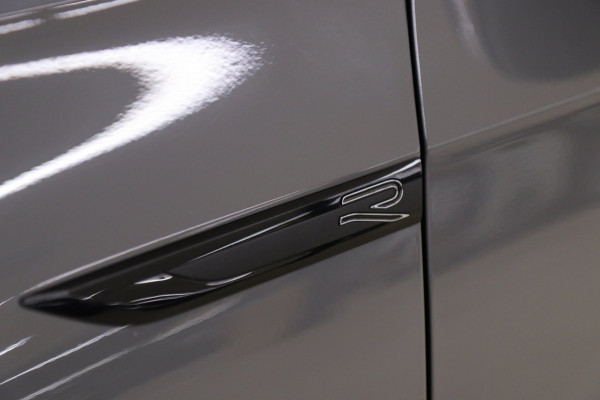 Volkswagen Golf 1.5 eTSI R-Line Pano/HUD/H&K/CAM/BLINDESPOT/BOMVOL