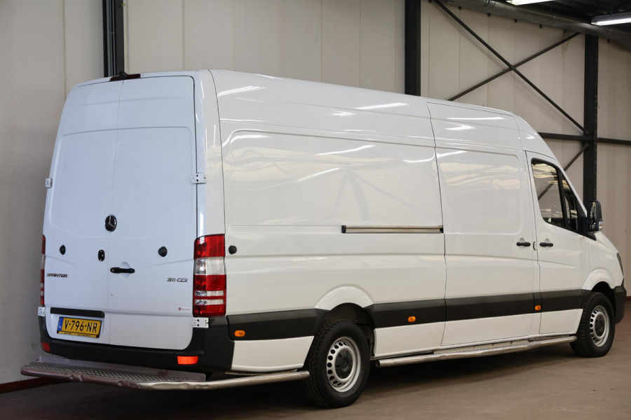 Mercedes-Benz Sprinter 311 2.2 CDI AUTOMAAT L3H2 POST NL EURO 6