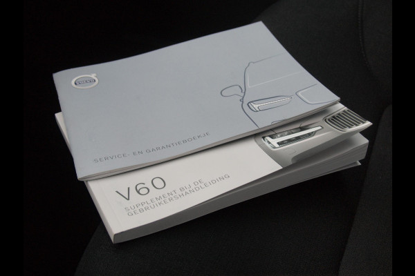 Volvo V60 2.0 B3 Momentum Advantage | Camera | Trekhaak | Apple Carplay | Cruise Control |