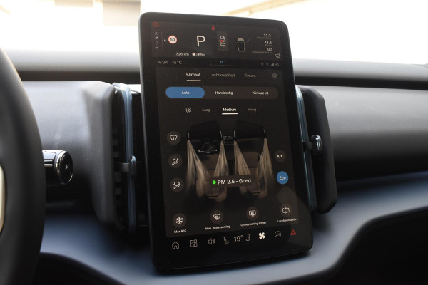 Volvo EX30 272PK Single Motor Extended Range Europa Black Edition 69 kWh / Adaptive Cruise control / Extra getint glas / Climate Pack / Achteruitrijcamera / Elektrisch verstelbare stoelen / Parkeersensoren V+A