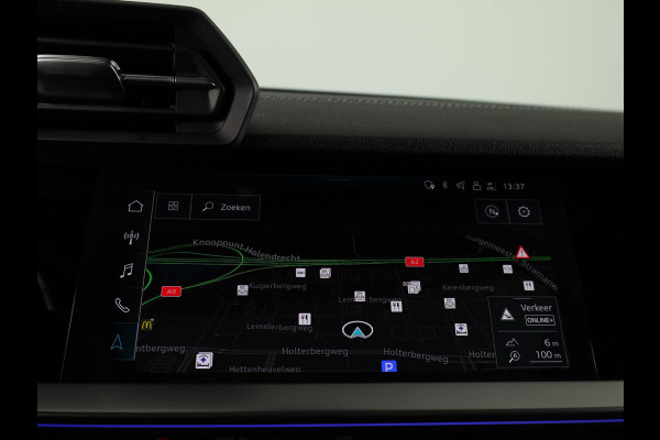 Audi A3 Sportback 35 TFSI S edition 150pk | Panoramadak | Stoelverwarming | Matrix led verlichting | Leder -/ Alcantara bekleding | Verlengde garantie