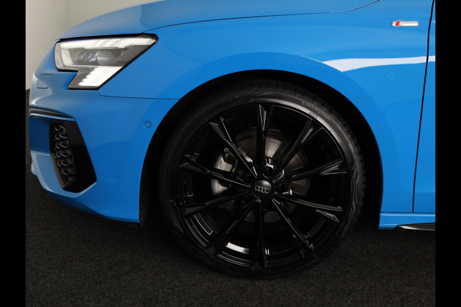 Audi A3 Sportback 35 TFSI S edition 150pk | Panoramadak | Stoelverwarming | Matrix led verlichting | Leder -/ Alcantara bekleding | Verlengde garantie