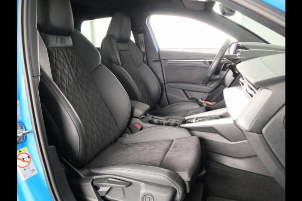 Audi A3 Sportback 35 TFSI S edition 150pk | Panoramadak | Stoelverwarming | Matrix led verlichting | Leder -/ Alcantara bekleding | Verlengde garantie