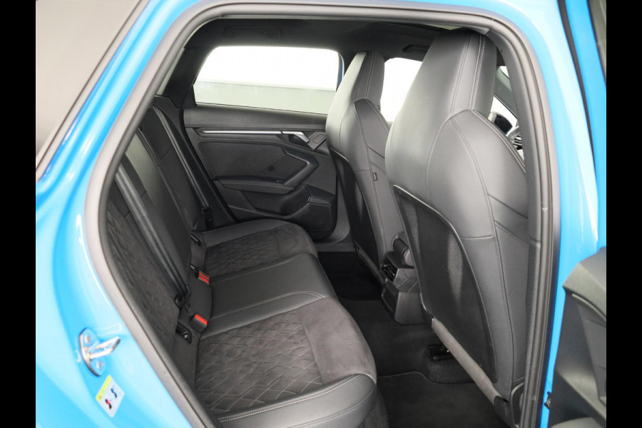 Audi A3 Sportback 35 TFSI S edition 150pk | Panoramadak | Stoelverwarming | Matrix led verlichting | Leder -/ Alcantara bekleding | Verlengde garantie