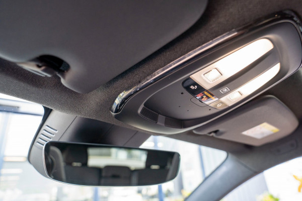 Volvo C40 Recharge Core 69 kWh|Prijs rijklaar incl. 12 mnd garantie|LMV DAB Carplay Camera PDC Panodak