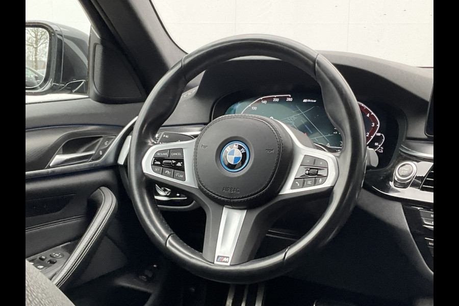 BMW 5 Serie Touring 530e M-Sport Leer Memory Laser Adapt.Cr Sfeer PHEV Business Edition Plus Plug-in
