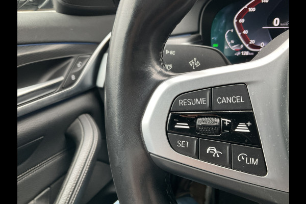BMW 5 Serie Touring 530e M-Sport Leer Memory Laser Adapt.Cr Sfeer PHEV Business Edition Plus Plug-in