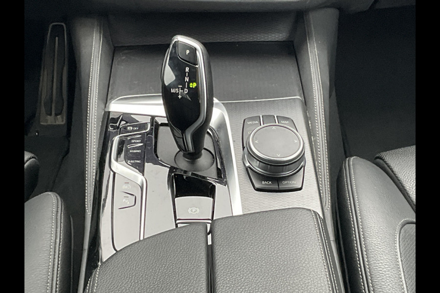 BMW 5 Serie Touring 530e M-Sport Leer Memory Laser Adapt.Cr Sfeer PHEV Business Edition Plus Plug-in