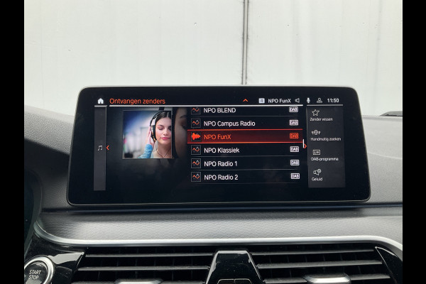 BMW 5 Serie Touring 530e M-Sport Leer Memory Laser Adapt.Cr Sfeer PHEV Business Edition Plus Plug-in