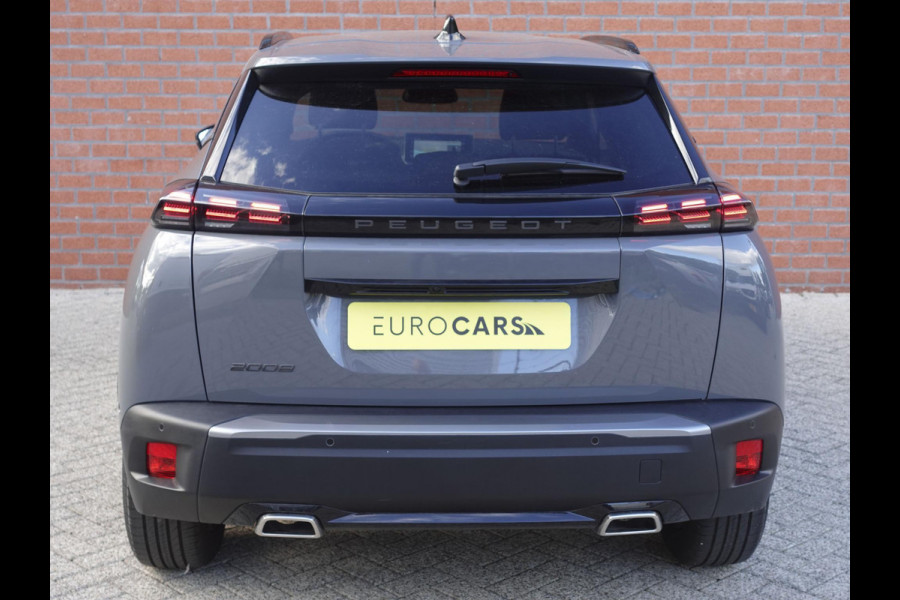 Peugeot 2008 1.2 PureTech 130pk Automaat Allure | DEMO ! | Navigatie | Apple Carplay/Android Auto | 360 camera | Parkeersensoren | Blind Spot Assist | Adaptive Cruise Control | Stoelverwarming | Getinte ramen | Climate Control