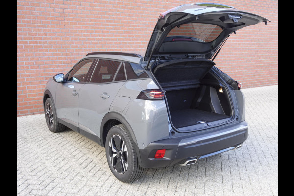 Peugeot 2008 1.2 PureTech 130pk Automaat Allure | DEMO ! | Navigatie | Apple Carplay/Android Auto | 360 camera | Parkeersensoren | Blind Spot Assist | Adaptive Cruise Control | Stoelverwarming | Getinte ramen | Climate Control