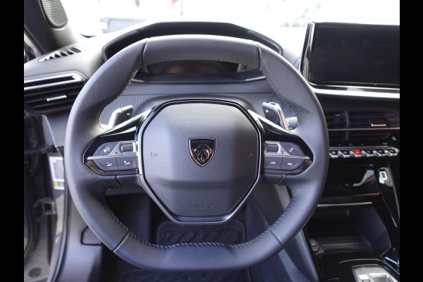 Peugeot 2008 1.2 PureTech 130pk Automaat Allure | DEMO ! | Navigatie | Apple Carplay/Android Auto | 360 camera | Parkeersensoren | Blind Spot Assist | Adaptive Cruise Control | Stoelverwarming | Getinte ramen | Climate Control