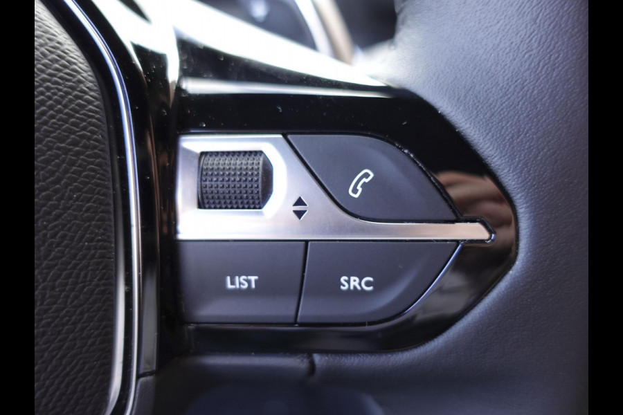 Peugeot 2008 1.2 PureTech 130pk Automaat Allure | DEMO ! | Navigatie | Apple Carplay/Android Auto | 360 camera | Parkeersensoren | Blind Spot Assist | Adaptive Cruise Control | Stoelverwarming | Getinte ramen | Climate Control