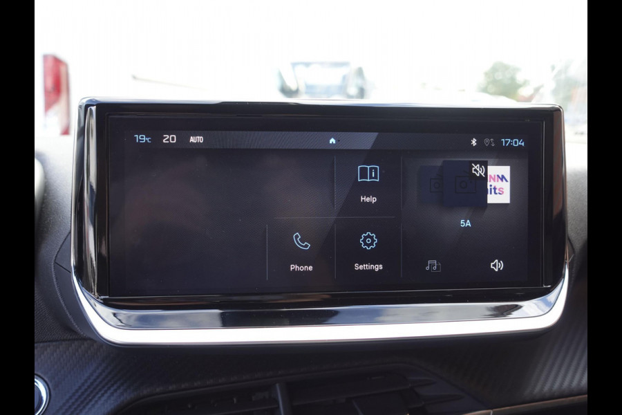 Peugeot 2008 1.2 PureTech 130pk Automaat Allure | DEMO ! | Navigatie | Apple Carplay/Android Auto | 360 camera | Parkeersensoren | Blind Spot Assist | Adaptive Cruise Control | Stoelverwarming | Getinte ramen | Climate Control